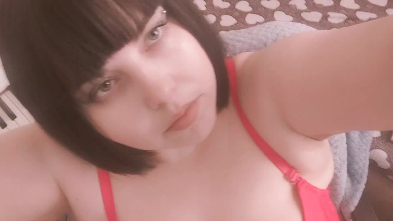 Image 1 of AnabetVampire, female webcam model, 36 years old, on live webcam