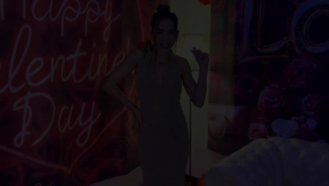 Red , Wine , Dress , perfect Valentine's Day ! &mdash; clip by TastyShow