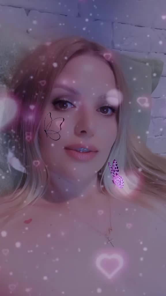 Me &mdash; clip by AngelAlone