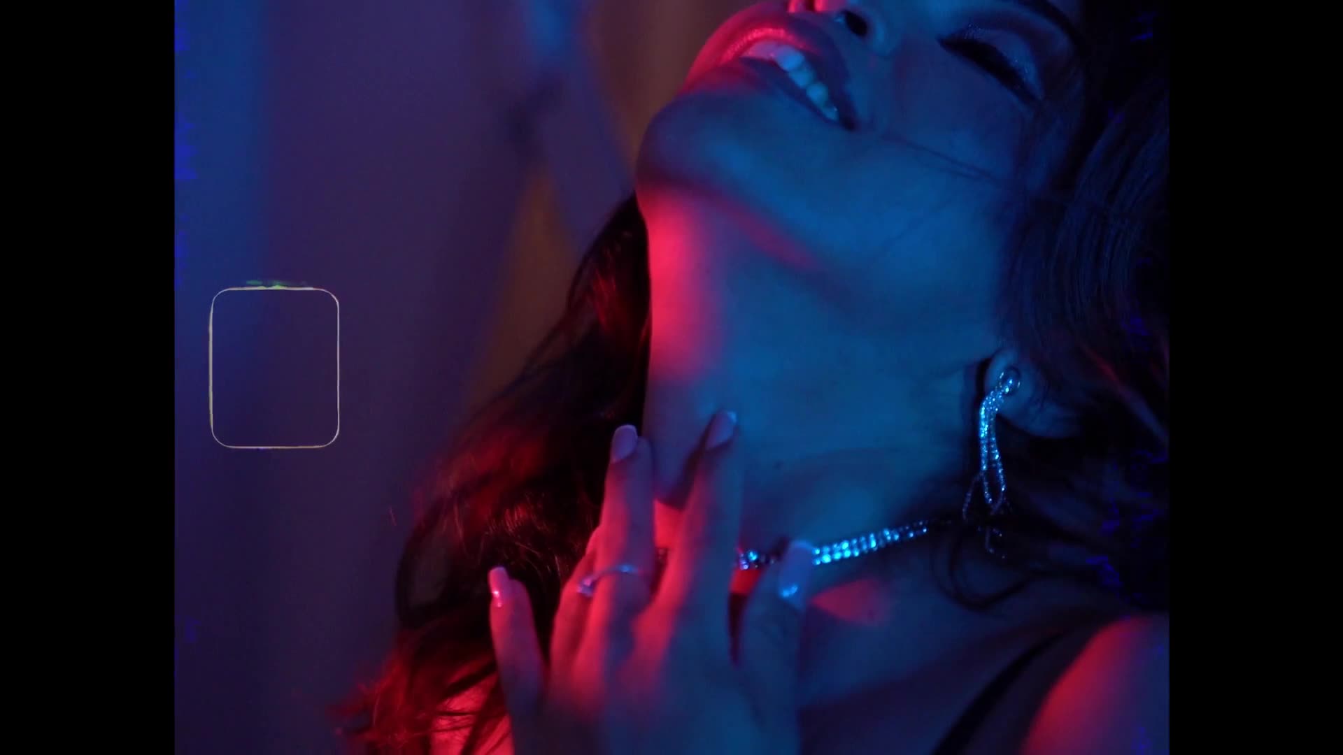 Image 18 of ElianaCarrill, female webcam model, 40 years old, on live webcam