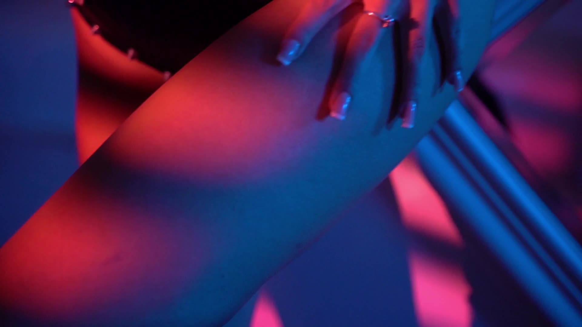 Image 20 of ElianaCarrill, female webcam model, 40 years old, on live webcam