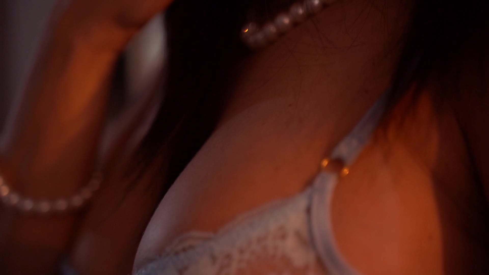 Image 38 of ElianaCarrill, female webcam model, 40 years old, on live webcam