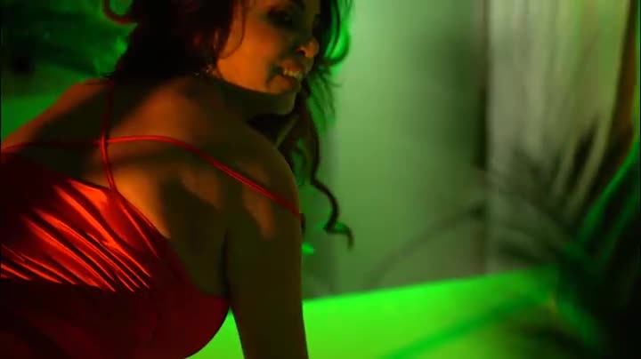 Image 86 of ElianaCarrill, female webcam model, 40 years old, on live webcam