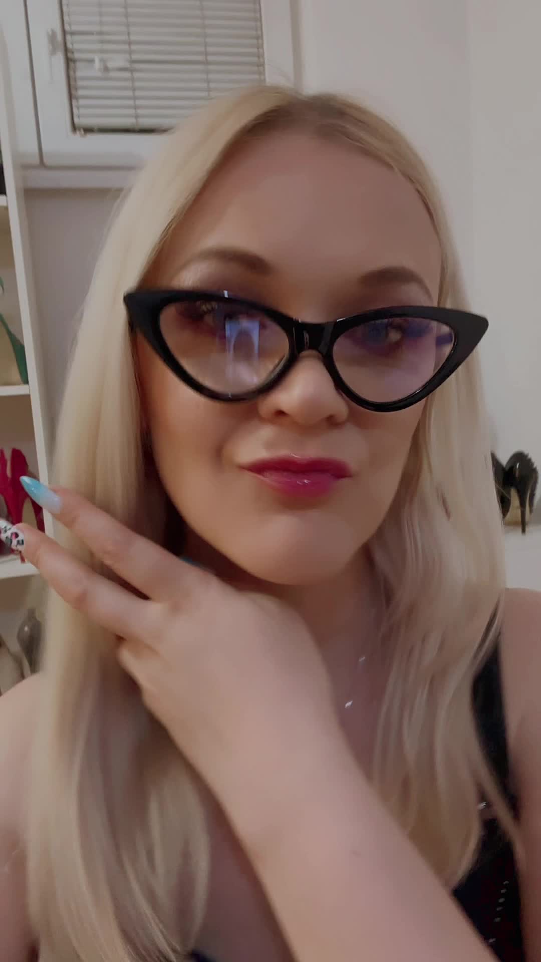 sexy saturday &mdash; clip by MisstressSabi
