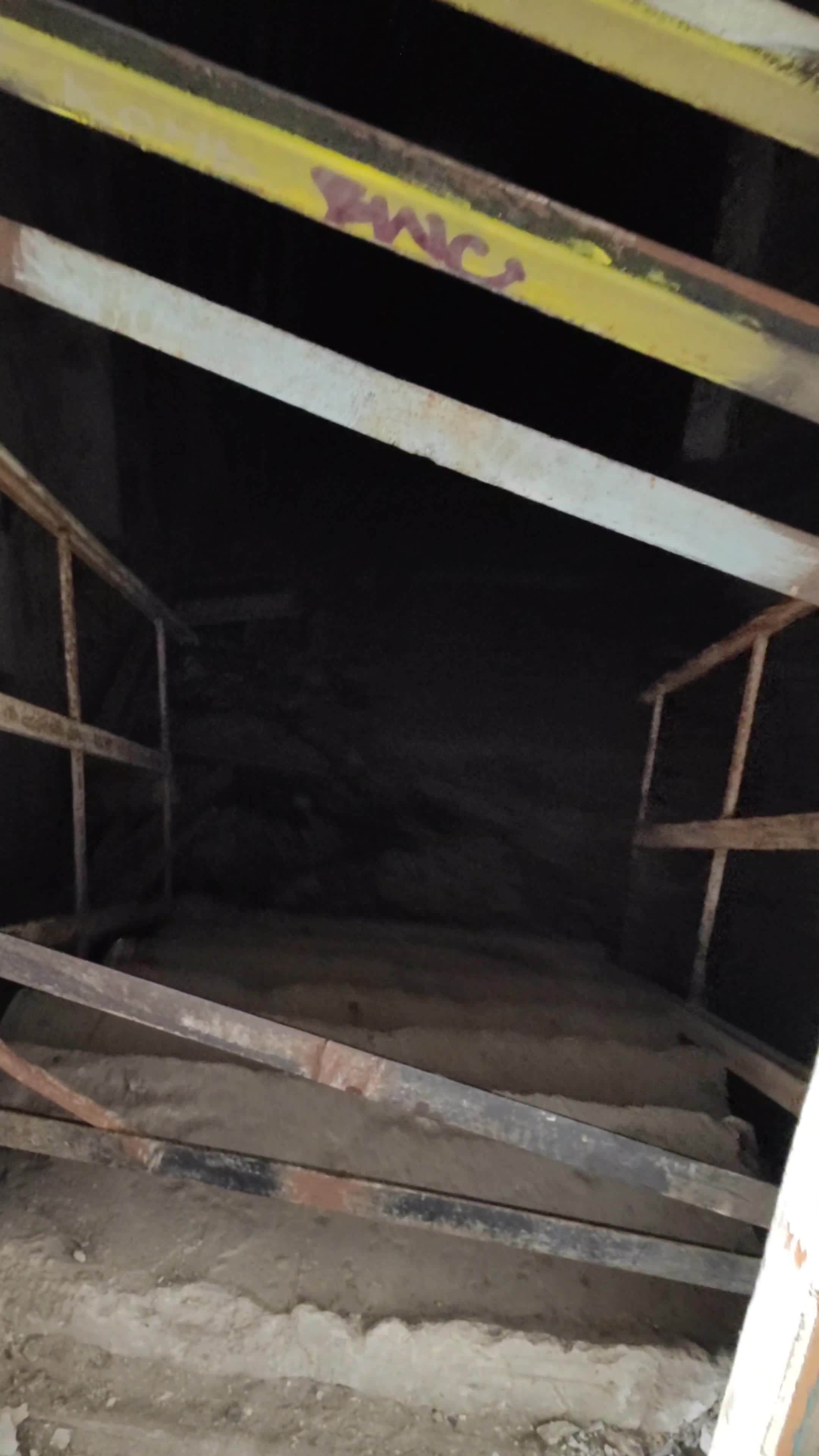 Depraved walks in an abandoned area &mdash; clip by dirty-boss