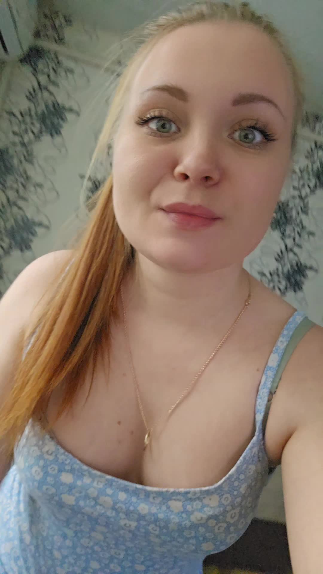 Image 3 of leila17, female webcam model, 21 years old, on live webcam