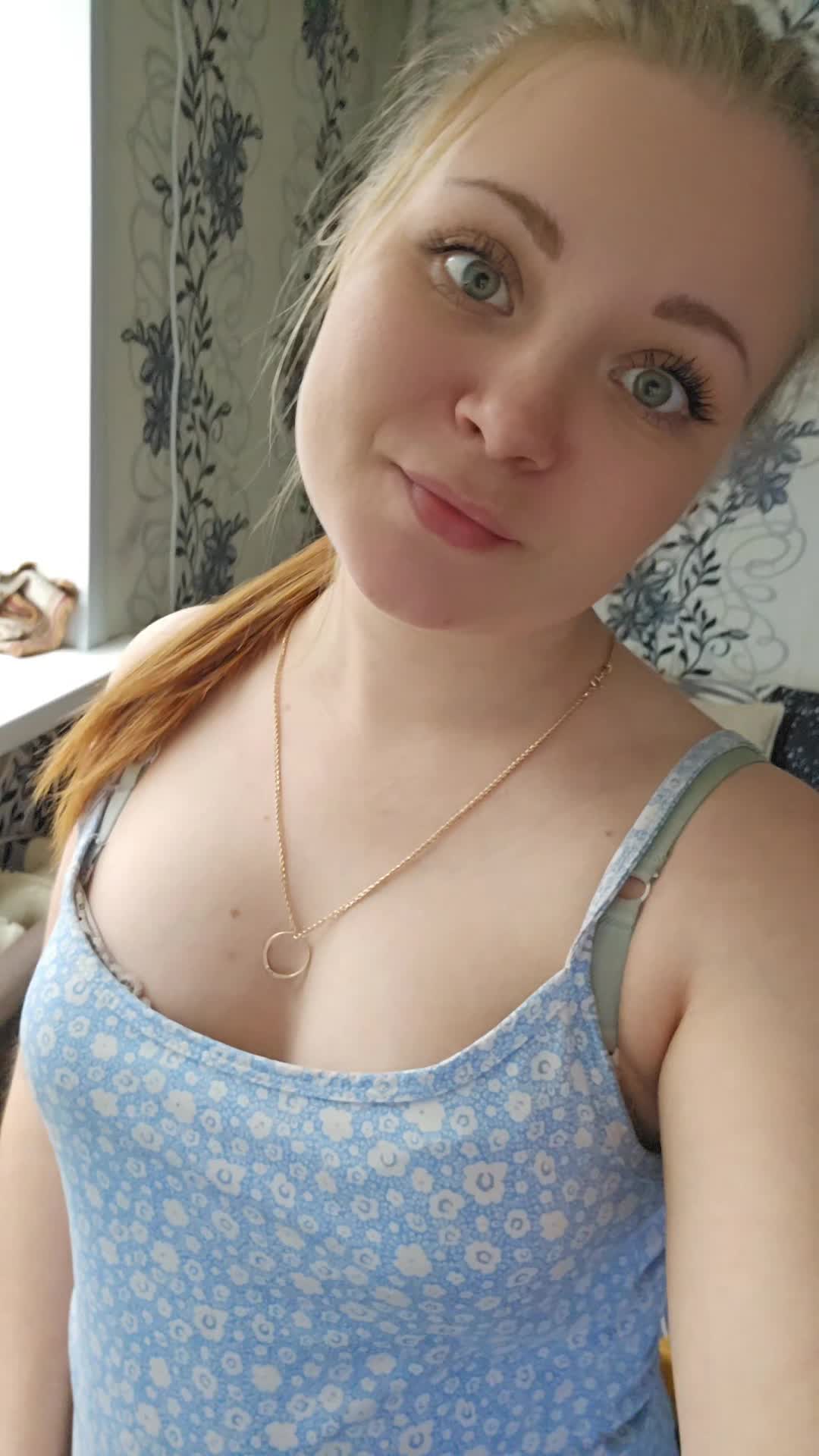 Image 5 of leila17, female webcam model, 21 years old, on live webcam