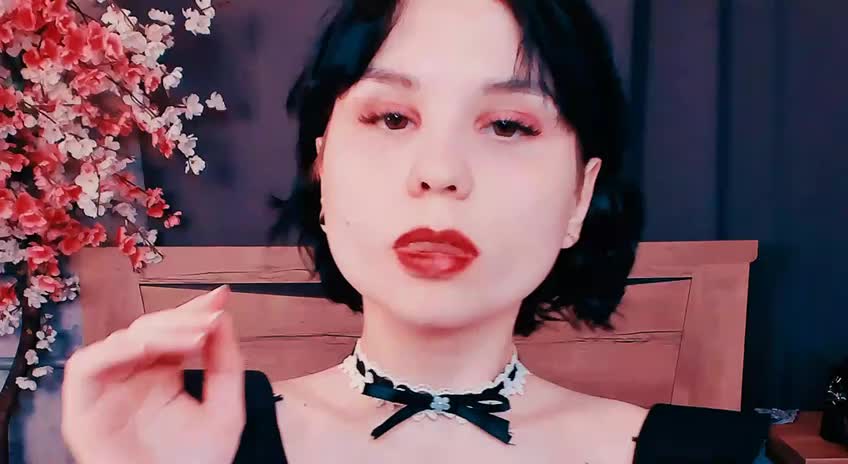 Image 1 of hellfire-club, female webcam model, 20 years old, on live webcam