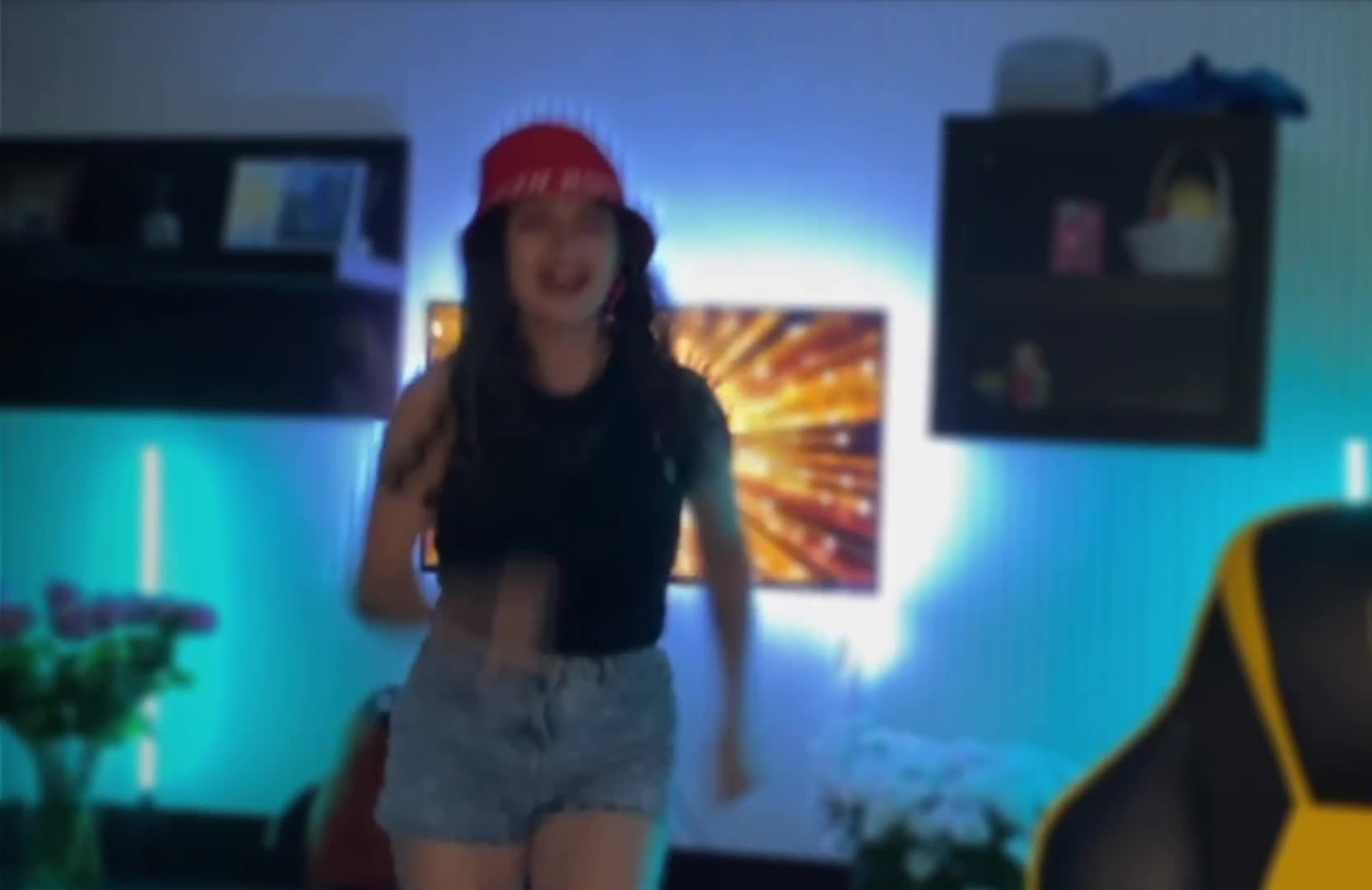 exclusive show red hat xD &mdash; clip by Supergirl7771