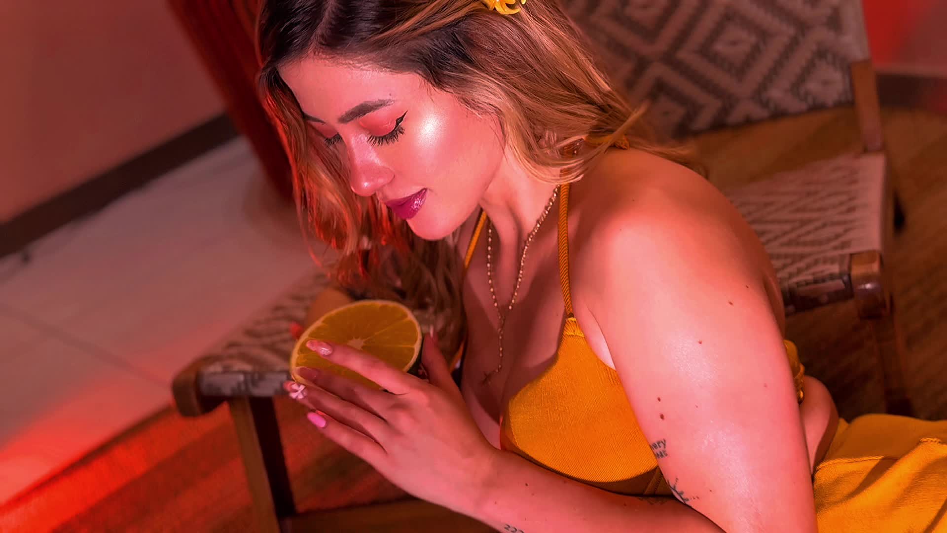A su boca la amo &mdash; clip by EveBenson