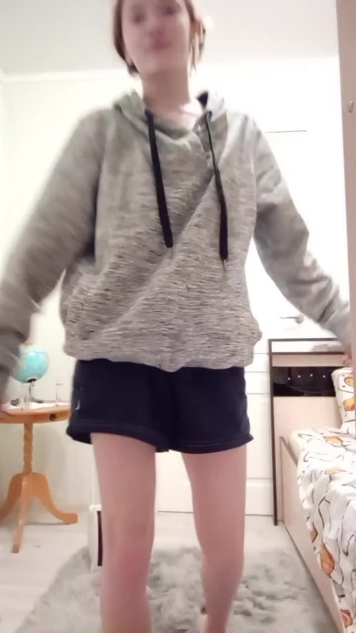 leggggs &mdash; clip by mariaro