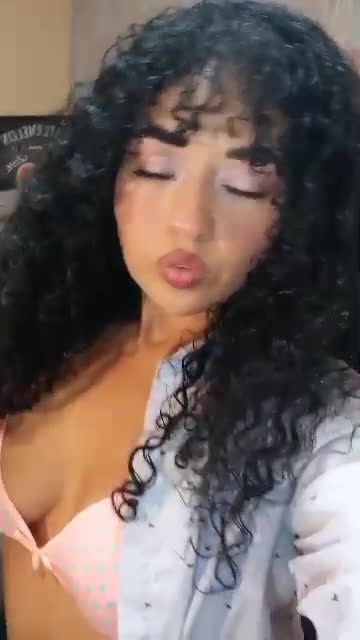 I feel flirty today &mdash; clip by sofiacowperx