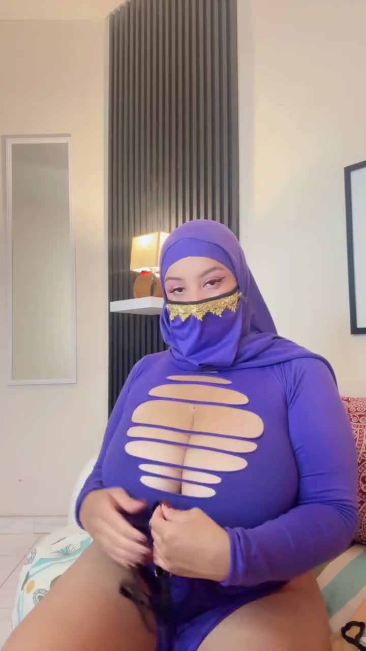 Your weakness is me ... and you know it. &mdash; clip by hana-falak