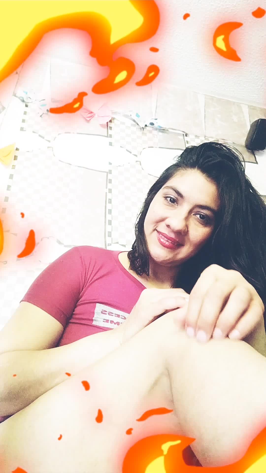 Image 25 of IMENET, female webcam model, 35 years old, on live webcam