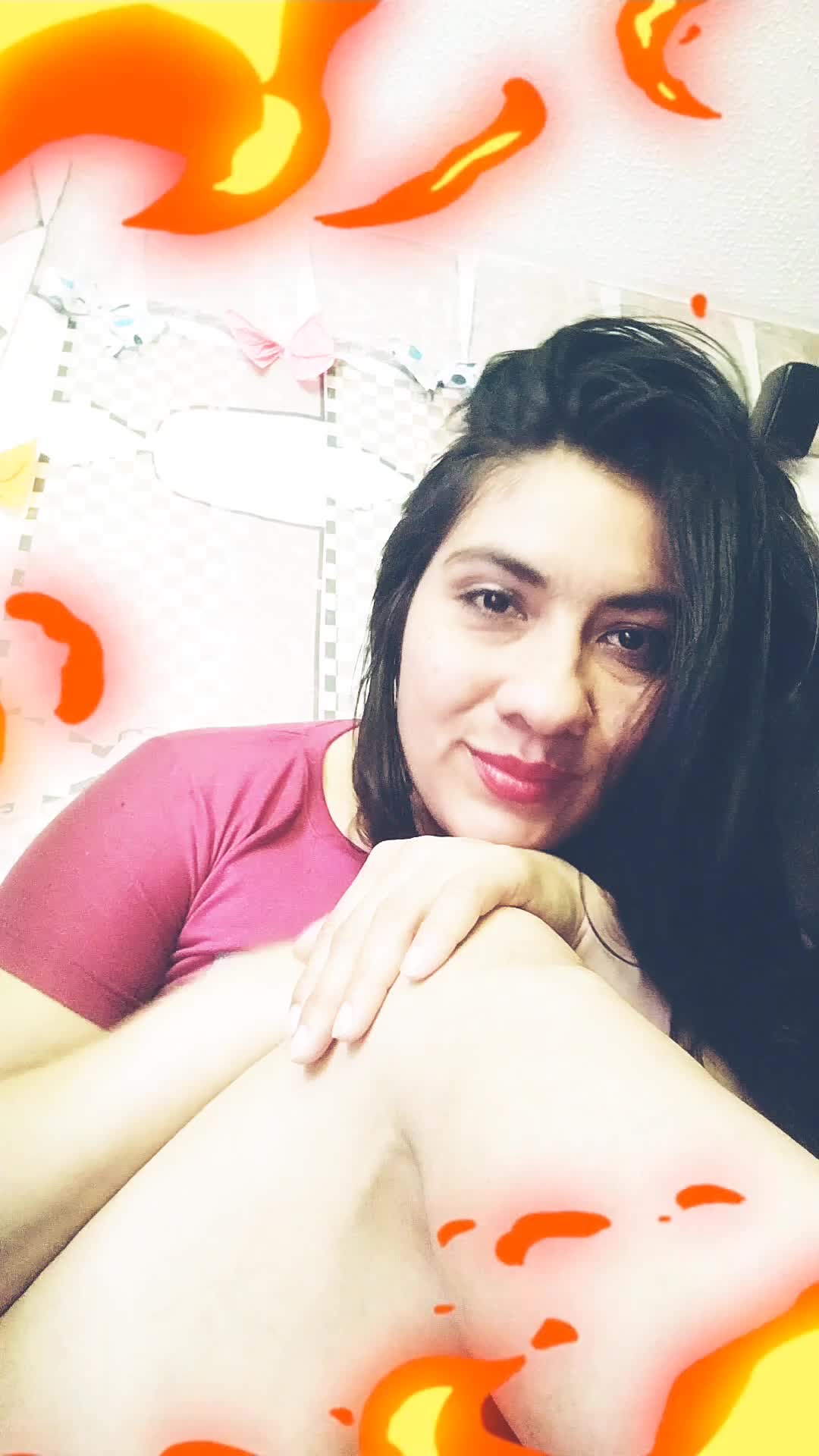 Image 27 of IMENET, female webcam model, 35 years old, on live webcam