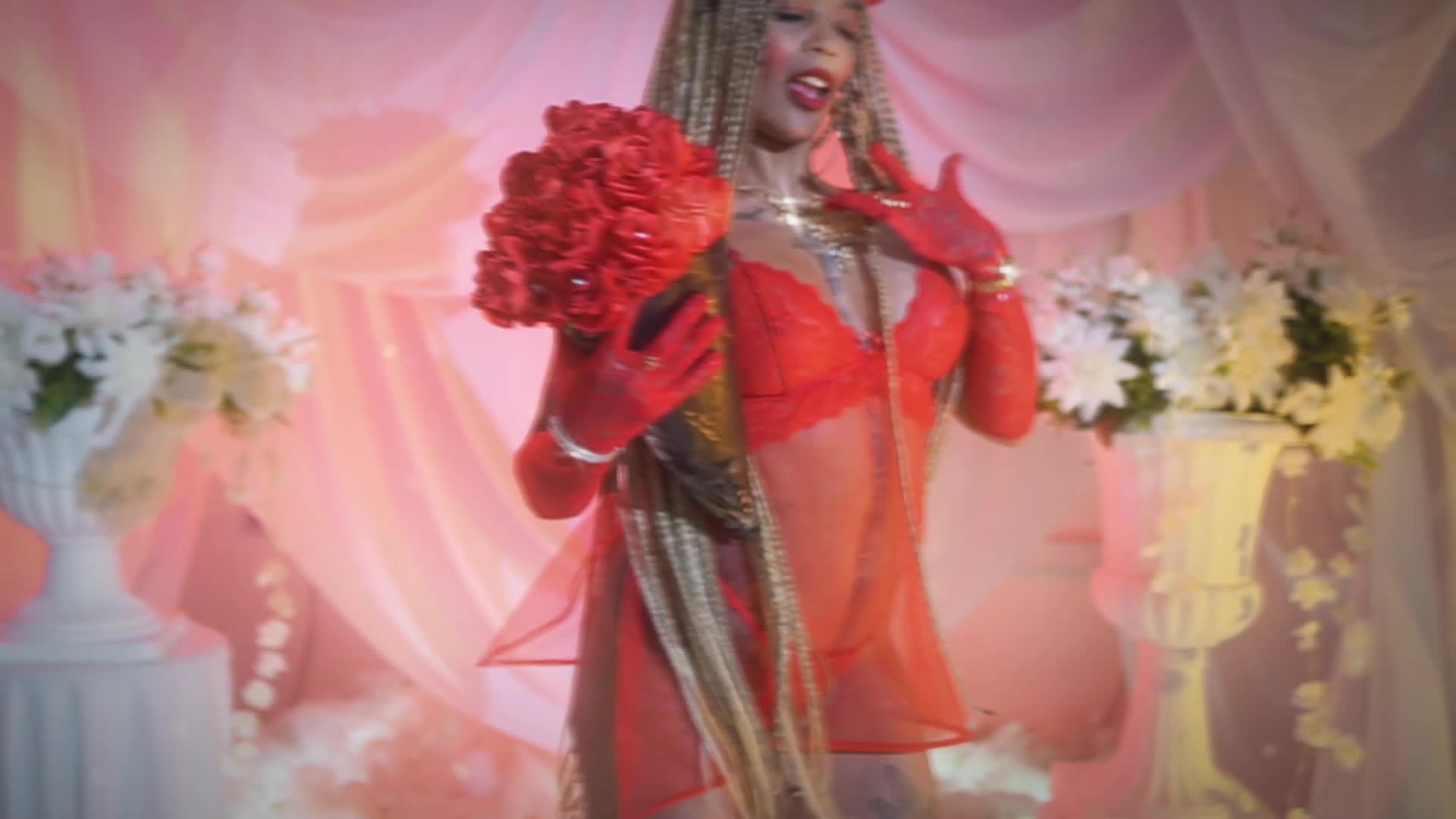 Image 3 of kennya-carper, female webcam model, 40 years old, on live webcam