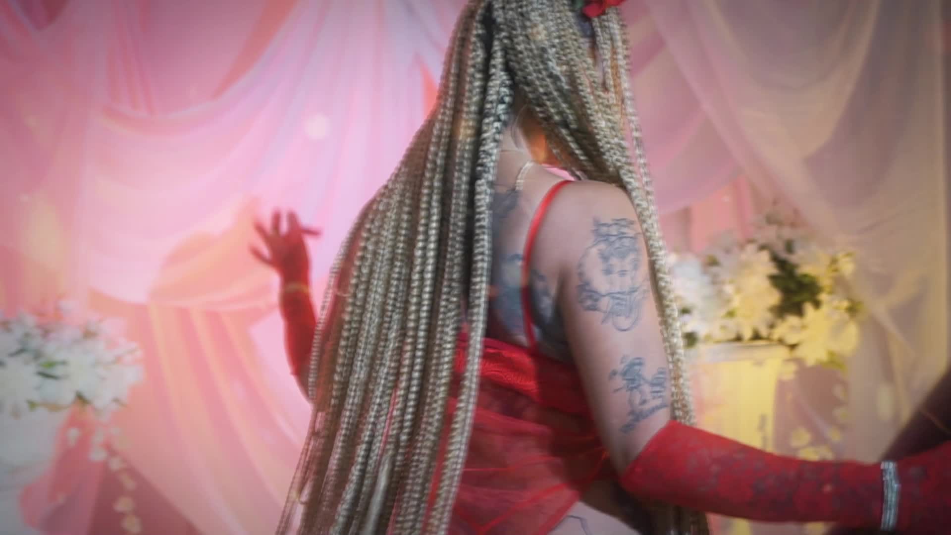 Image 6 of kennya-carper, female webcam model, 40 years old, on live webcam