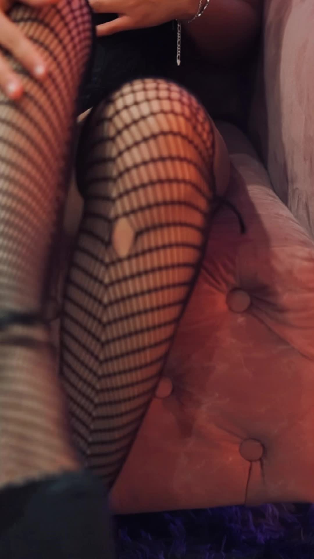 Image 5 of MariaFoxx, female webcam model, 20 years old, on live webcam