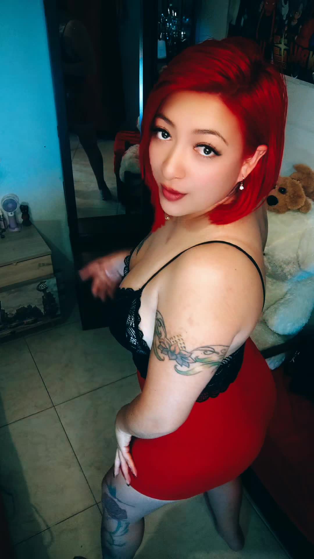 Hello &mdash; clip by queensquirtluna