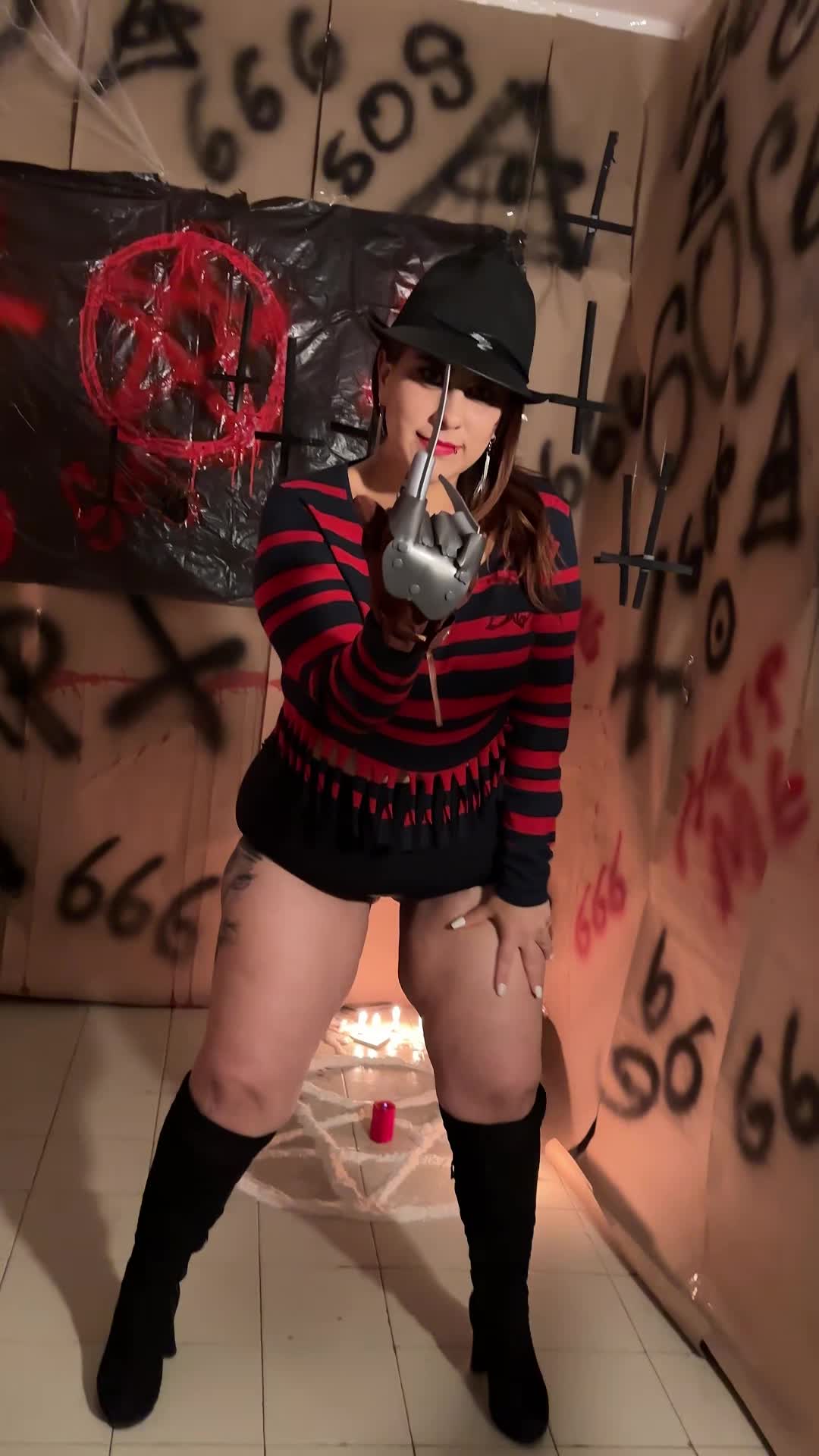 HALLOWEEN &mdash; clip by TaraCarson