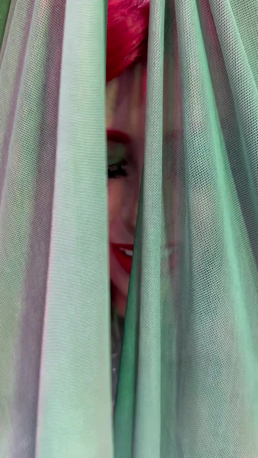 Poison Ivy &mdash; clip by Angelacianuro