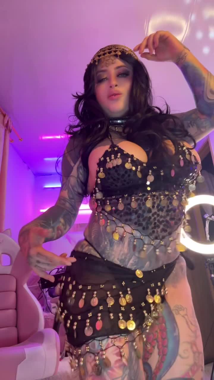 Dancer &mdash; clip by Angelacianuro
