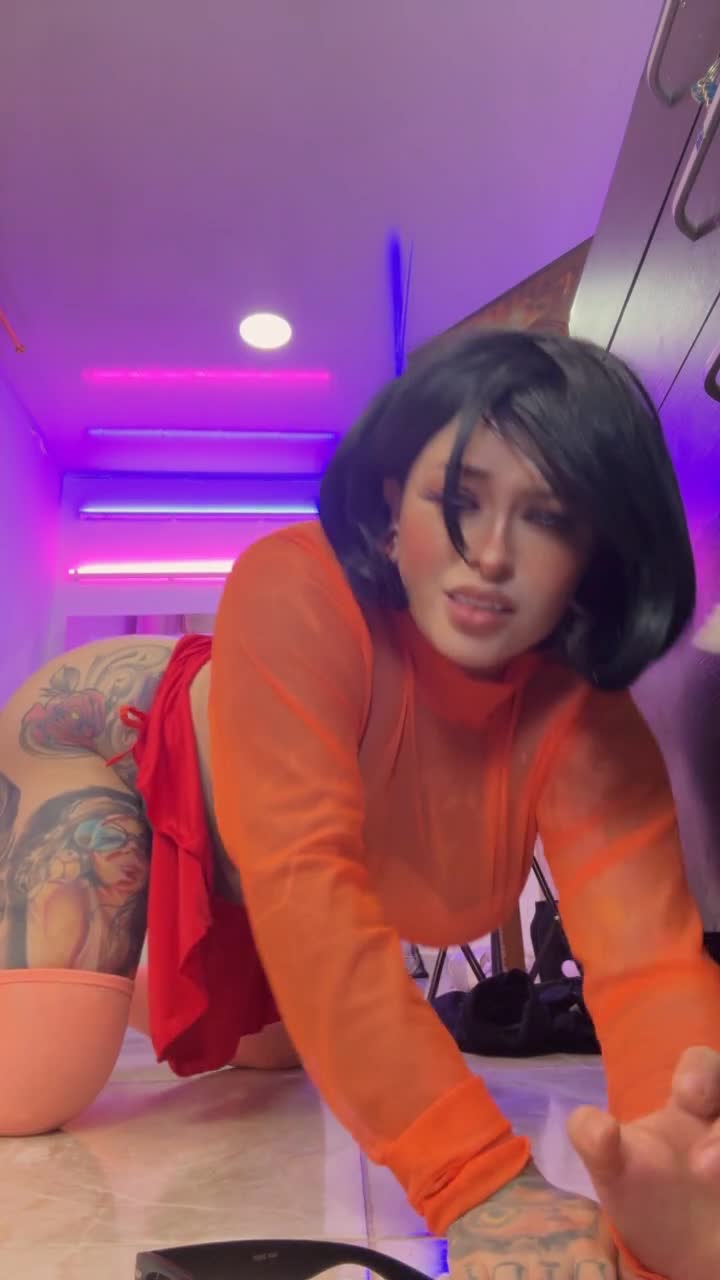 Velma Scooby Doo &mdash; clip by Angelacianuro