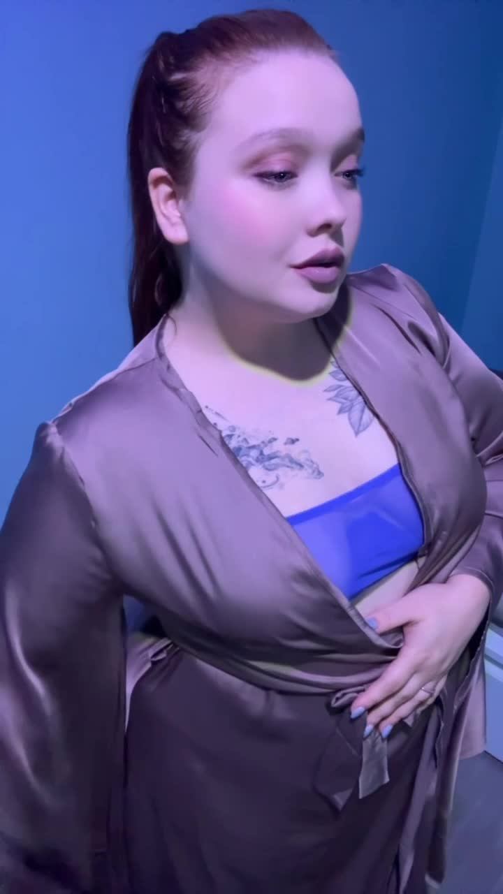 How do you like a robe? &mdash; clip by AlinaAdams