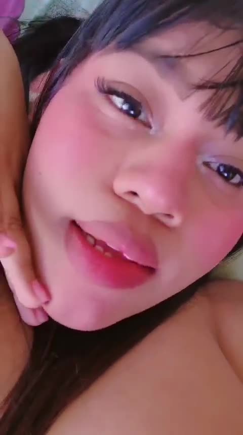 Image 6 of NayaraHanni1, female webcam model, 24 years old, on live webcam