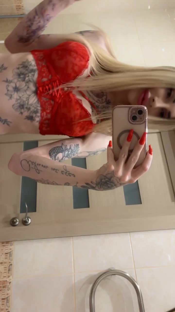 A beautiful girl &mdash; clip by yourkrissnew1