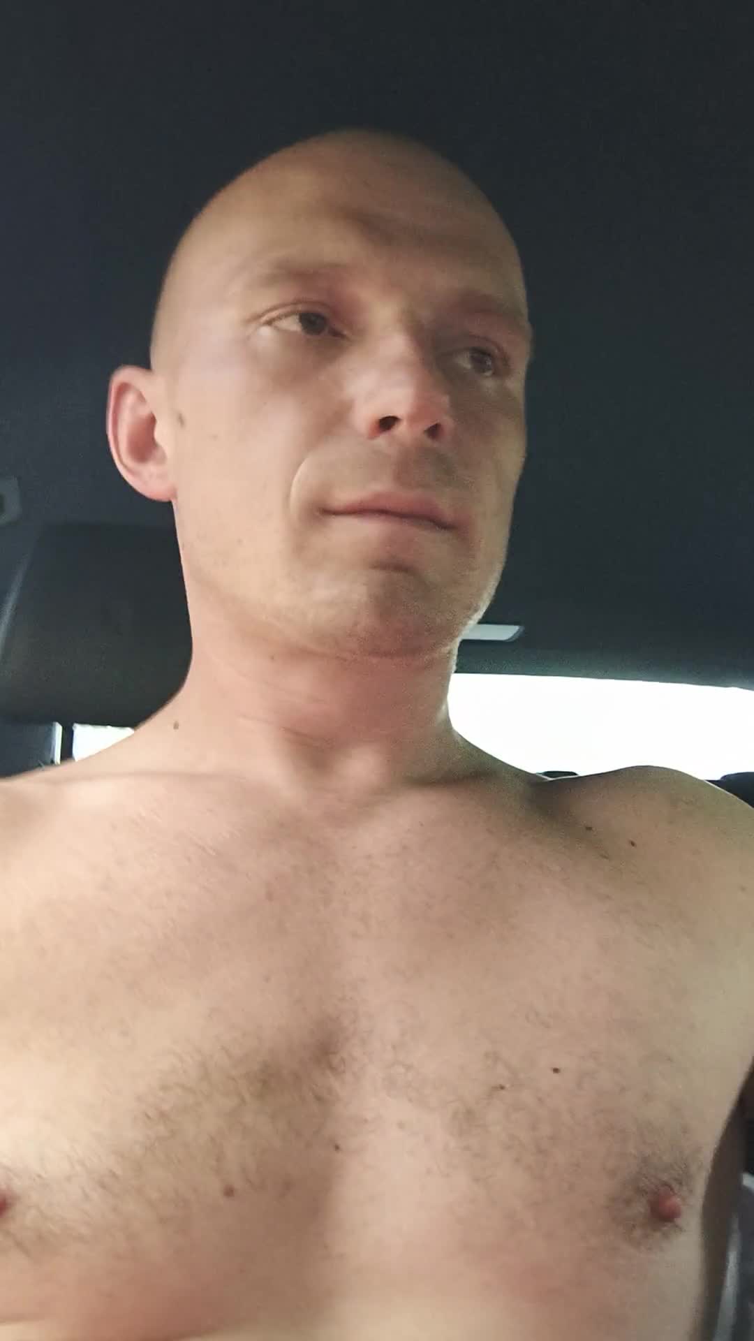 I'm smoking in the car with a cigarette. &mdash; clip by Greatfeelig