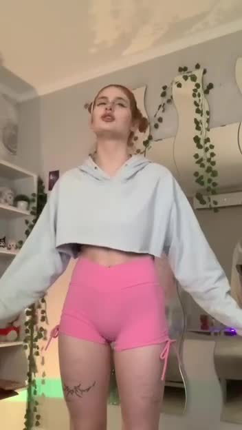 2 &mdash; clip by MilaElin