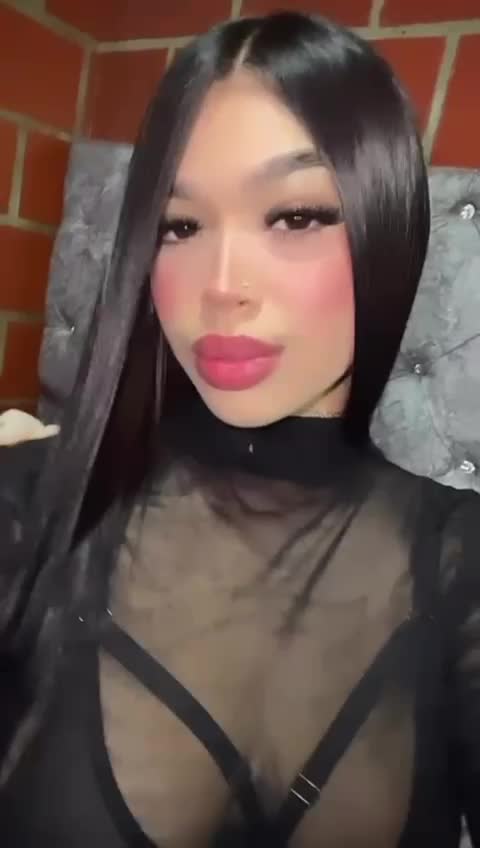 Image 1 of tifanymonroehot, female webcam model, 18 years old, on live webcam