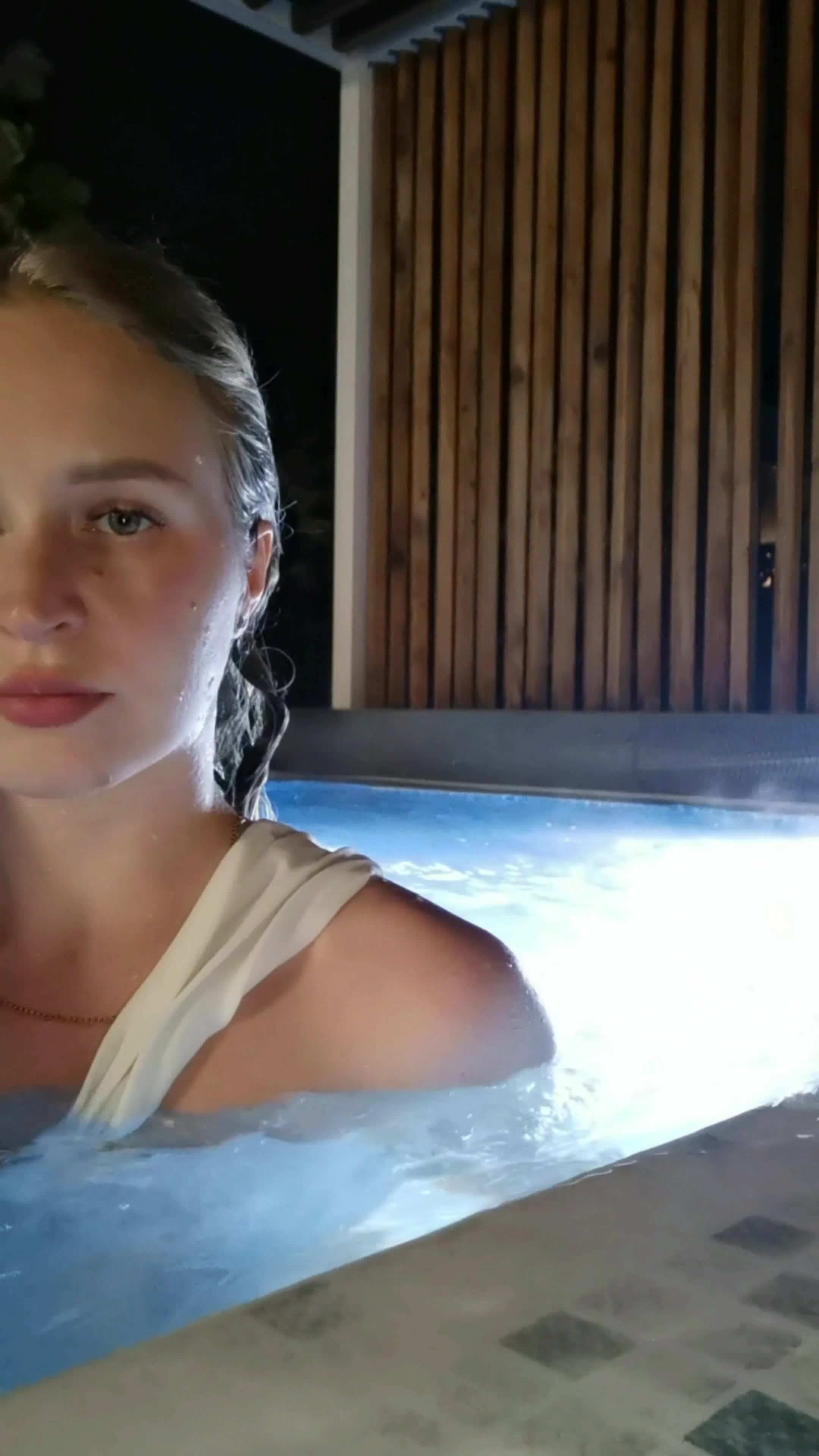 Hmmm &mdash; clip by SweetyUAngel