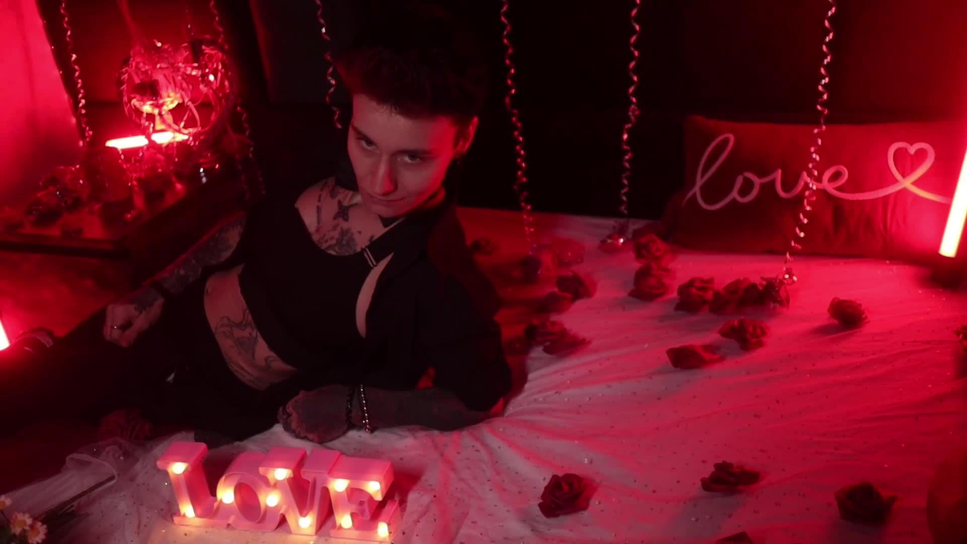 KennysXX Gallery Image 2