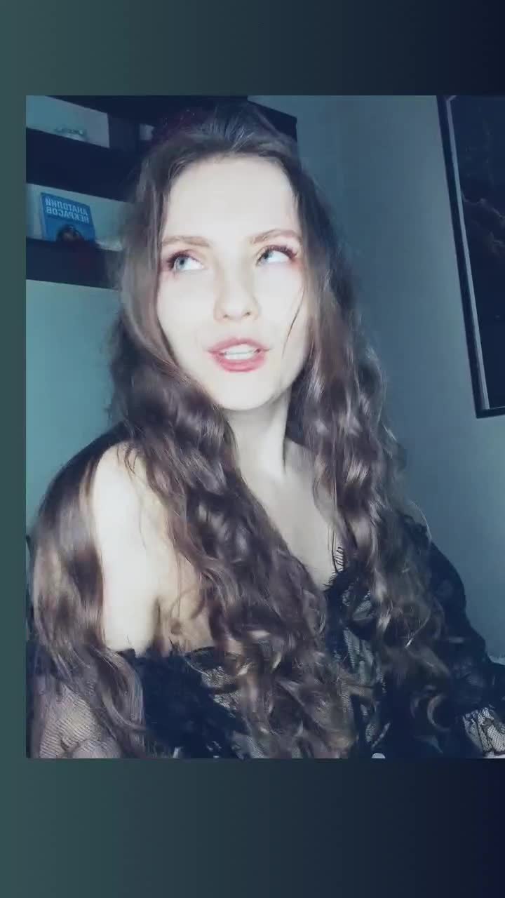 Image 6 of Kent-mod, female webcam model, 20 years old, on live webcam