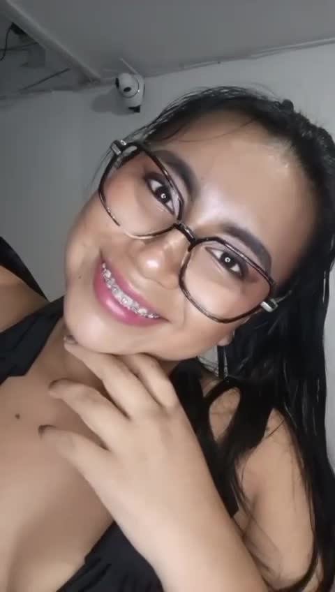 veronicasquirt Gallery Image 10