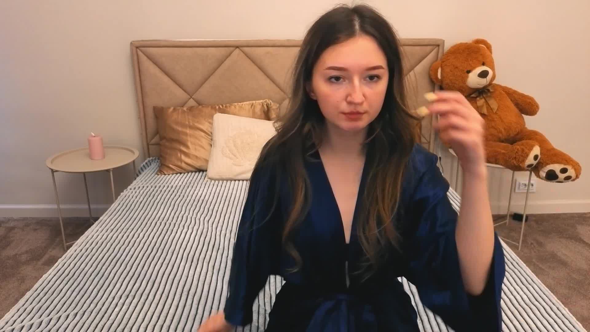 girl &mdash; clip by CyrenaLuxe