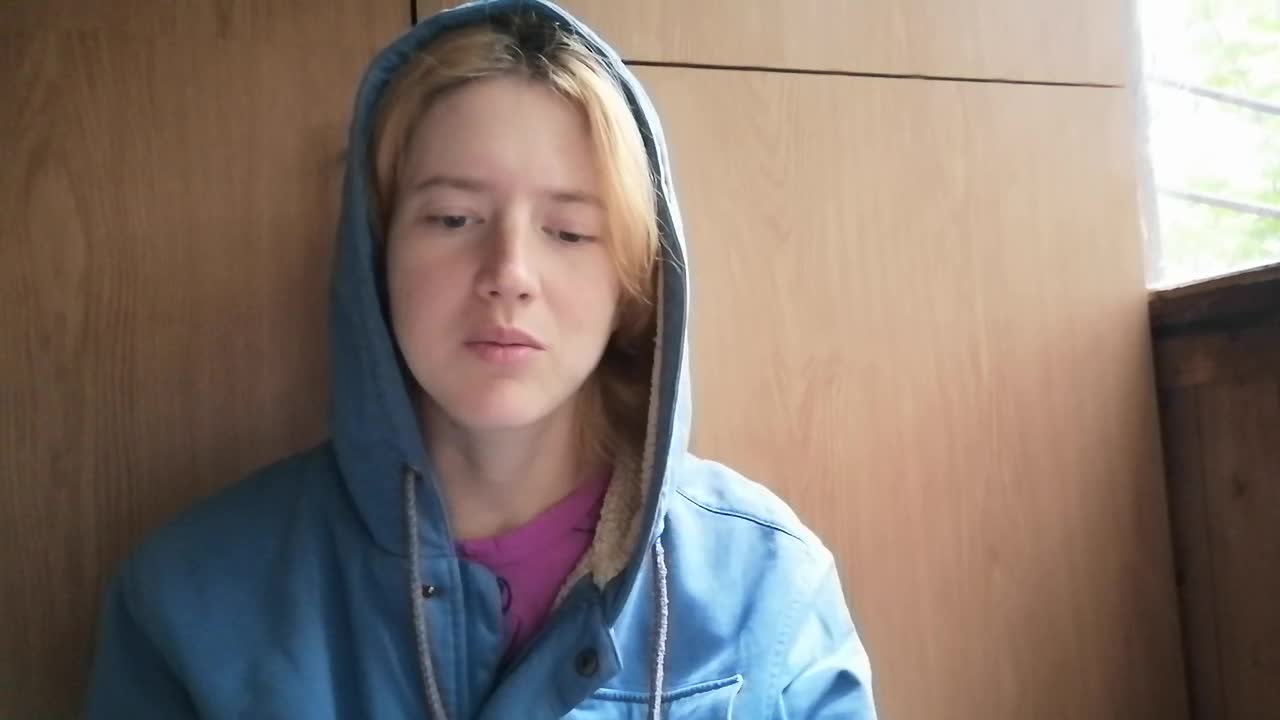 Image 46 of Purple-cat55, female webcam model, 26 years old, on live webcam