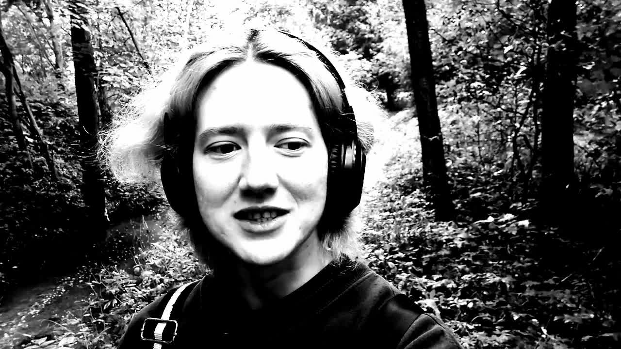 Image 3 of Purple-cat55, female webcam model, 26 years old, on live webcam