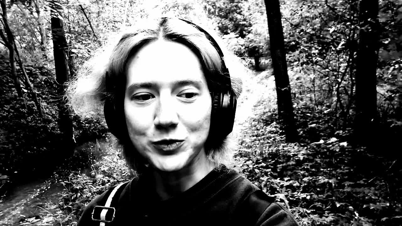 Image 5 of Purple-cat55, female webcam model, 26 years old, on live webcam