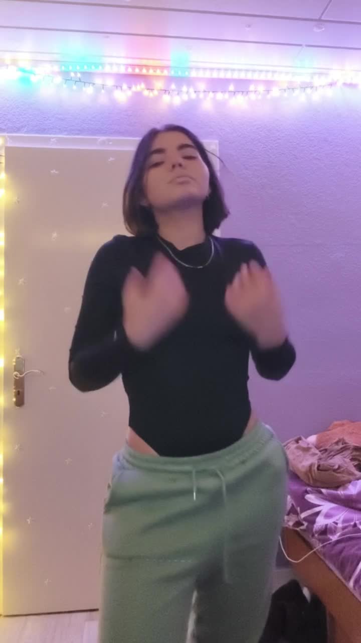 AureliaHoman Gallery Image 3