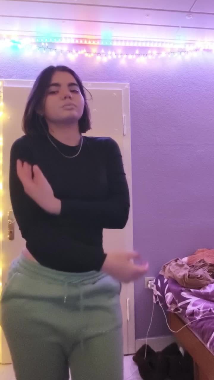 AureliaHoman Gallery Image 4