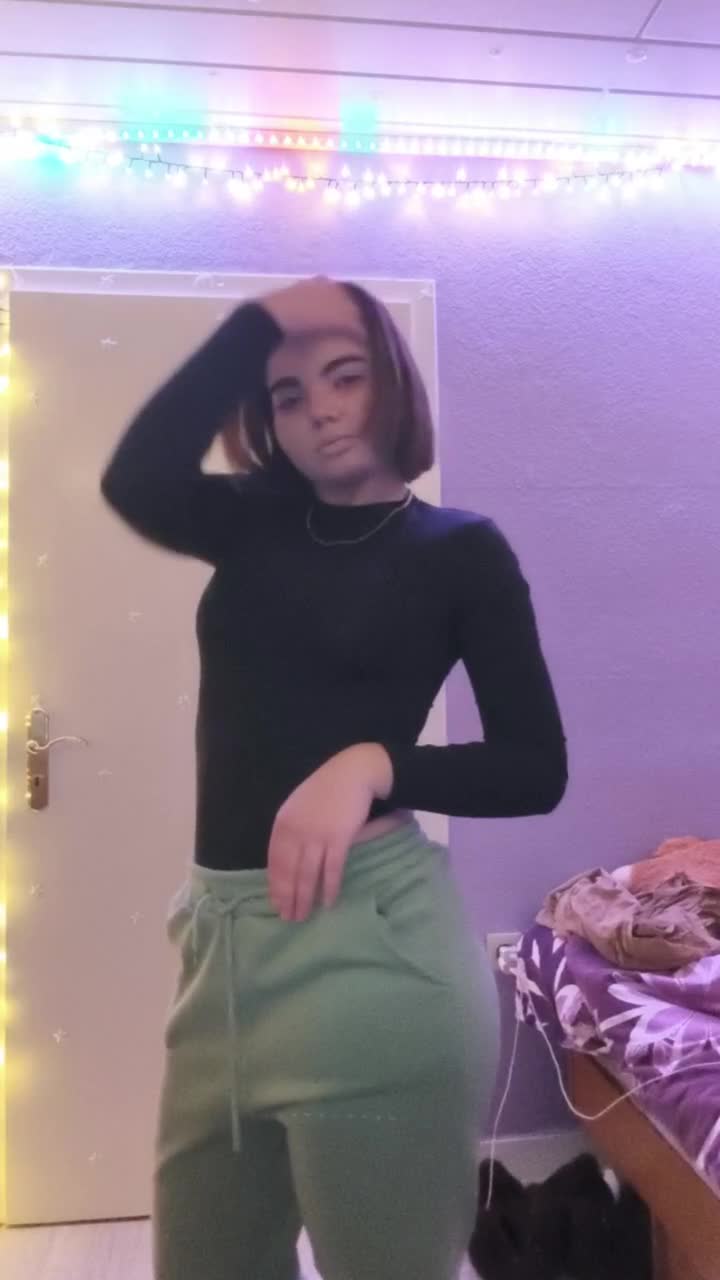 AureliaHoman Gallery Image 9