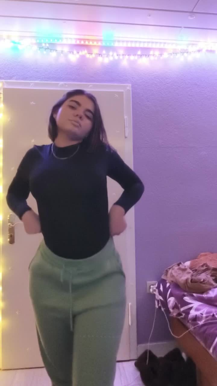 AureliaHoman Gallery Image 10