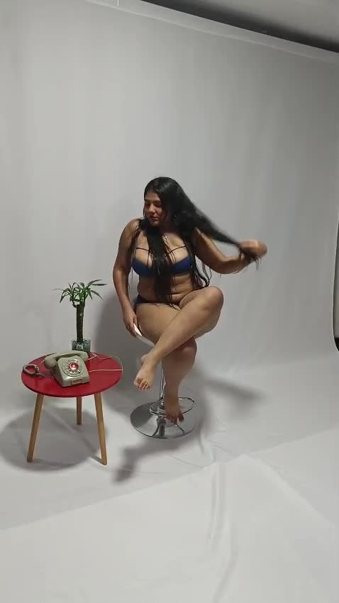 luciana-hot699 Gallery Image 4