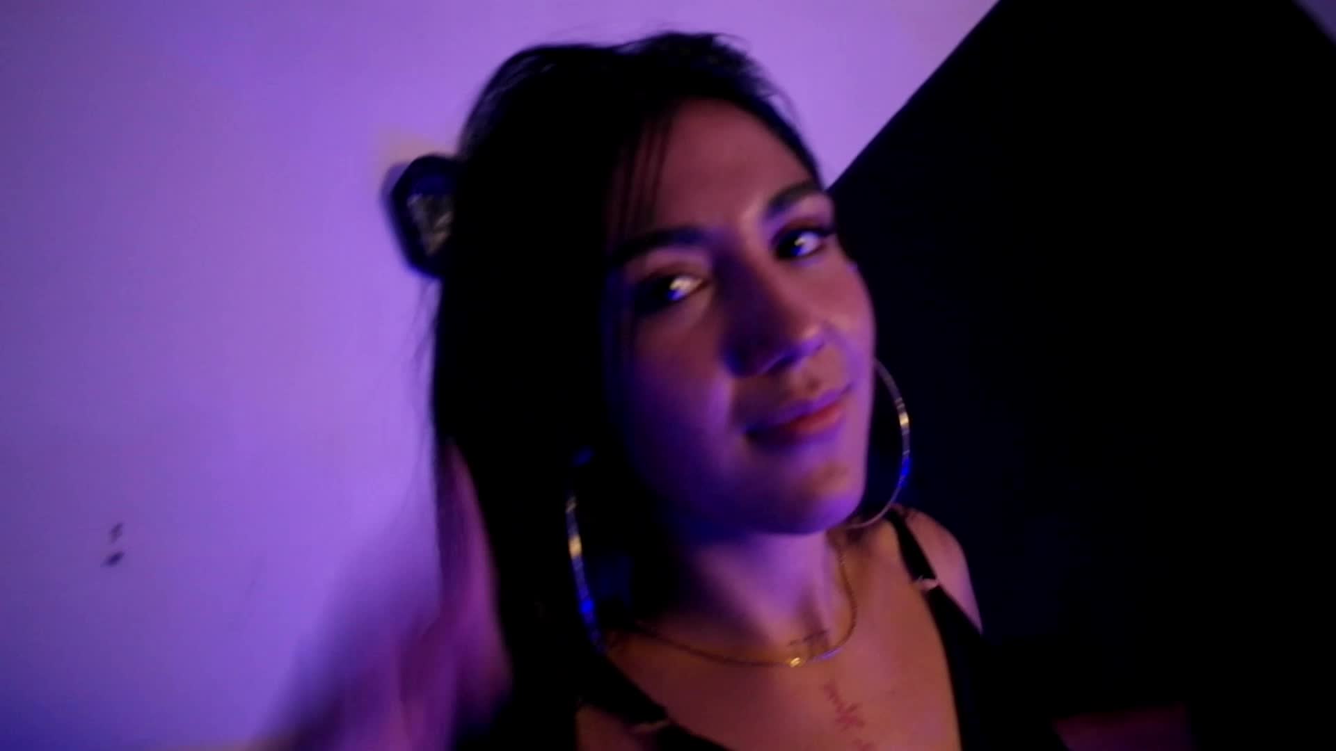 Kira-Monte Gallery Image 5