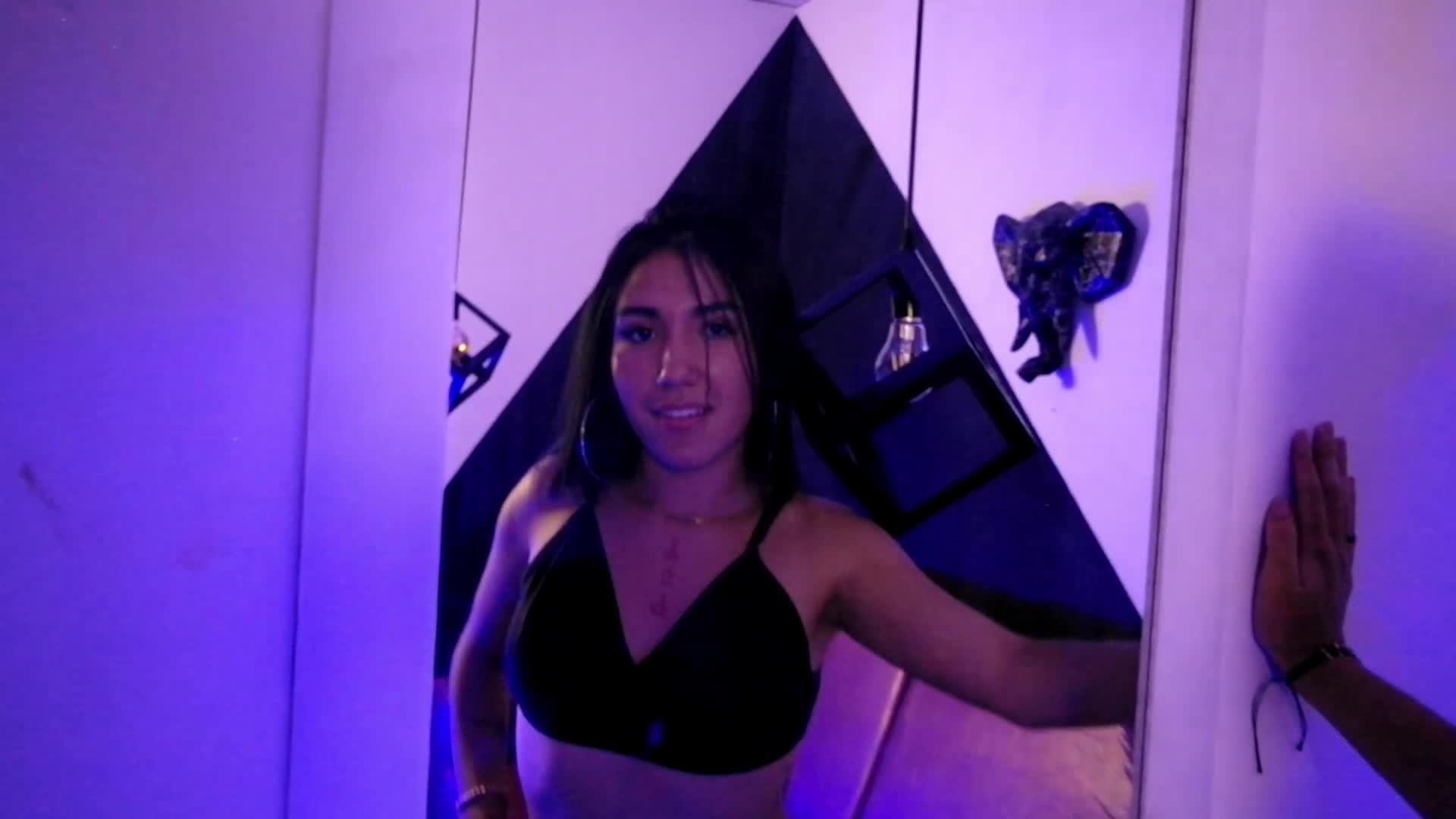 Kira-Monte Gallery Image 9