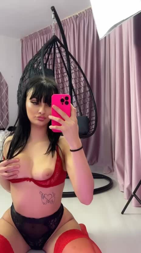 Jhoselline Gallery Image 57