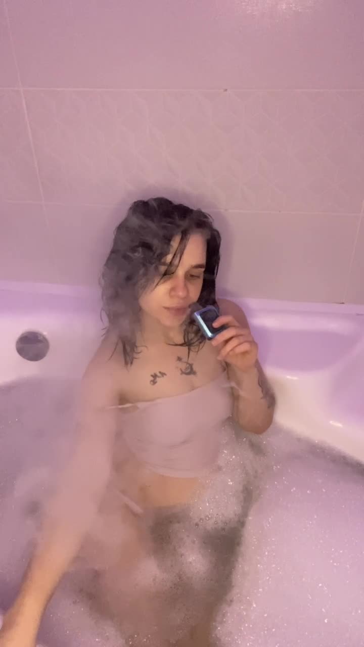 BadBunny-xo Gallery Image 9